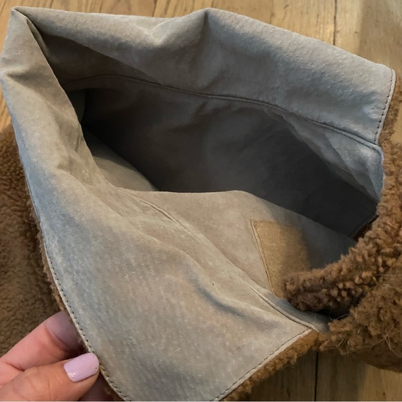 Large Sheepskin Dog Coat - Picture 5 of 7